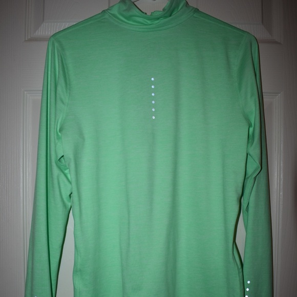 NEW NIKE Zip Up WITH TAGS. Light green, Size M - Picture 2 of 4